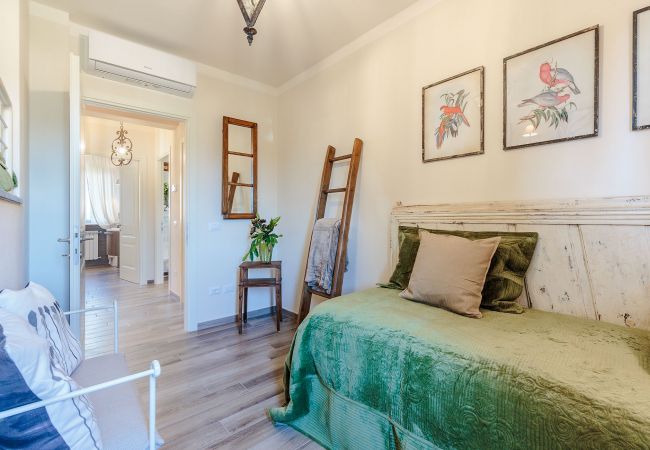 别墅 在 Capannori - VILLA PEMOLA a Luxury Farmhouse with Garden and bikes in Lucca Town 别墅 在 Capannori - VILLA PEMOLA a Luxury Farmhouse with Garden and bikes in Lucca Town