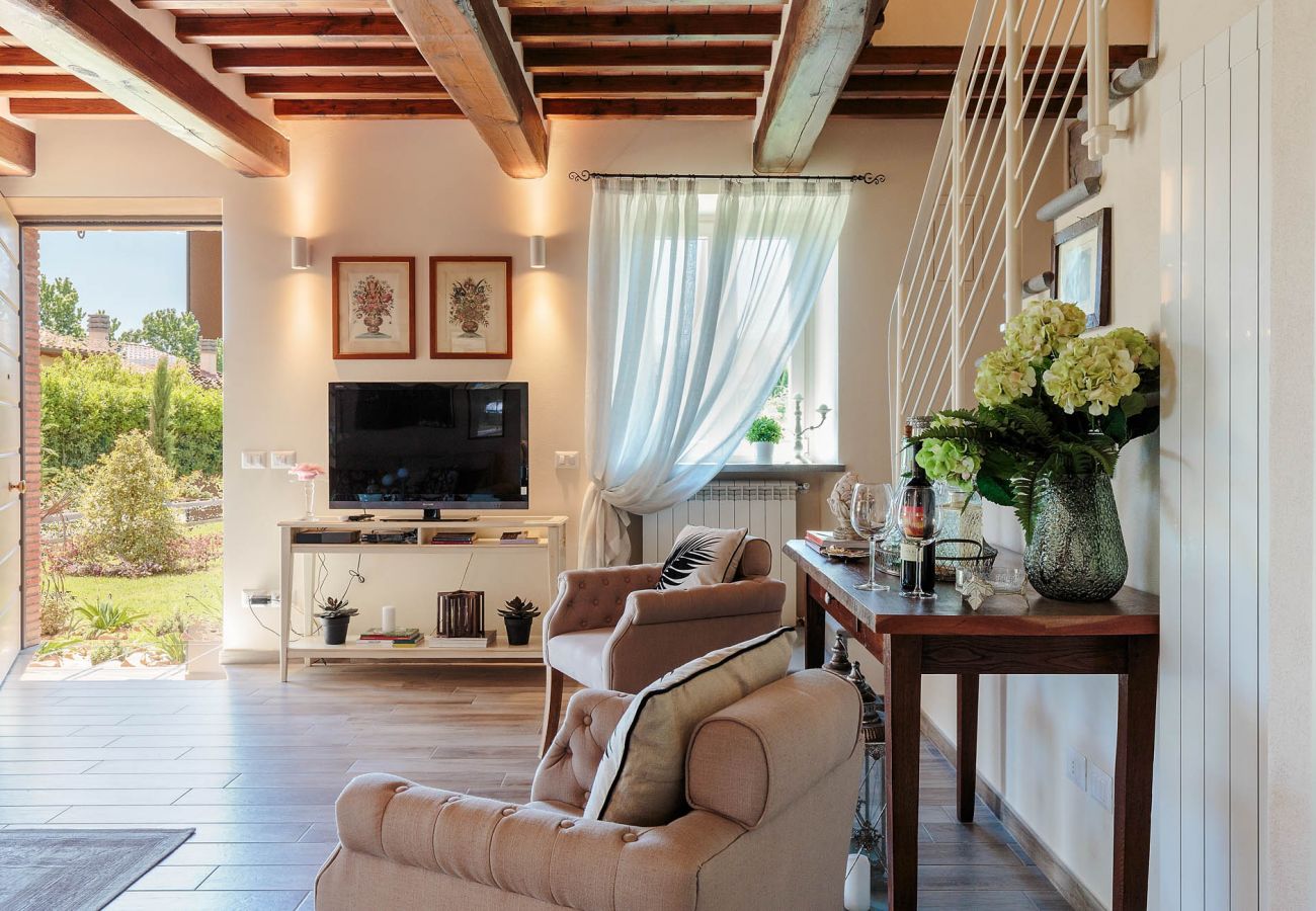 别墅 在 Capannori - VILLA PEMOLA a Luxury Farmhouse with Garden and bikes in Lucca Town 别墅 在 Capannori - VILLA PEMOLA a Luxury Farmhouse with Garden and bikes in Lucca Town