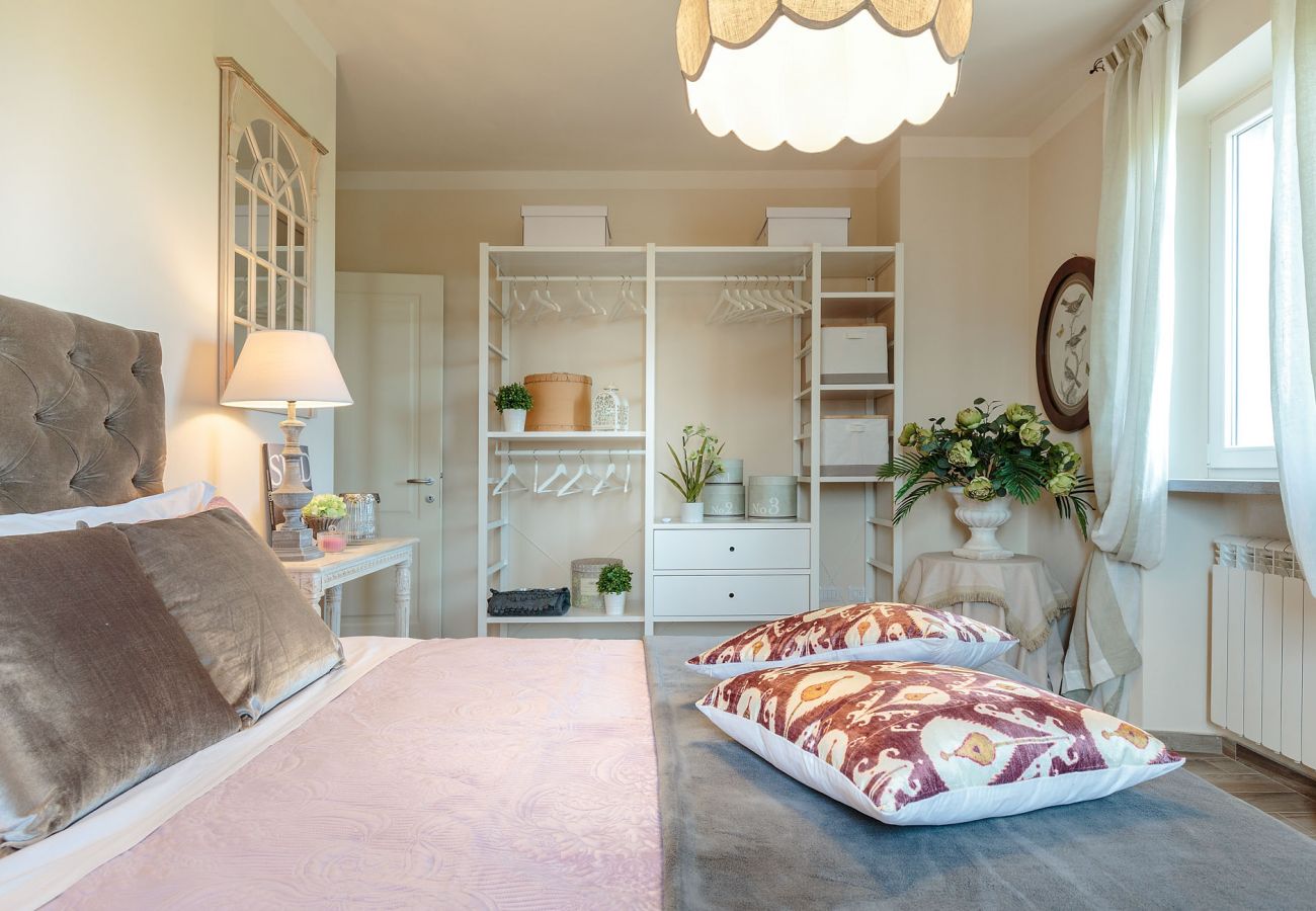 别墅 在 Capannori - VILLA PEMOLA a Luxury Farmhouse with Garden and bikes in Lucca Town 别墅 在 Capannori - VILLA PEMOLA a Luxury Farmhouse with Garden and bikes in Lucca Town