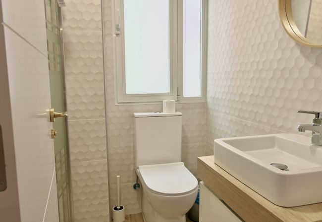 公寓 在 Madrid - MADRID RIO - PALACIO REAL- HOSPITAL 12 OCTUBRE -3 ROOMS - 2 BATHROOMS.Temporal  公寓 在 Madrid - MADRID RIO - PALACIO REAL- HOSPITAL 12 OCTUBRE -3 ROOMS - 2 BATHROOMS.Temporal