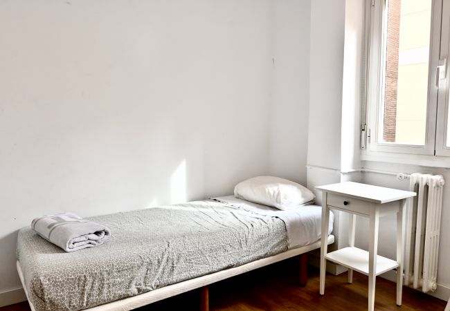 公寓 在 Madrid - MADRID RIO - PALACIO REAL- HOSPITAL 12 OCTUBRE -3 ROOMS - 2 BATHROOMS.Temporal  公寓 在 Madrid - MADRID RIO - PALACIO REAL- HOSPITAL 12 OCTUBRE -3 ROOMS - 2 BATHROOMS.Temporal