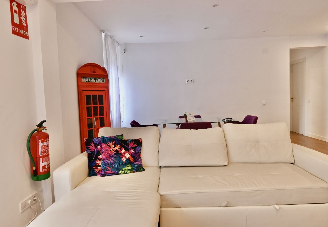 公寓 在 Madrid - MADRID RIO - PALACIO REAL- HOSPITAL 12 OCTUBRE -3 ROOMS - 2 BATHROOMS.Temporal  公寓 在 Madrid - MADRID RIO - PALACIO REAL- HOSPITAL 12 OCTUBRE -3 ROOMS - 2 BATHROOMS.Temporal