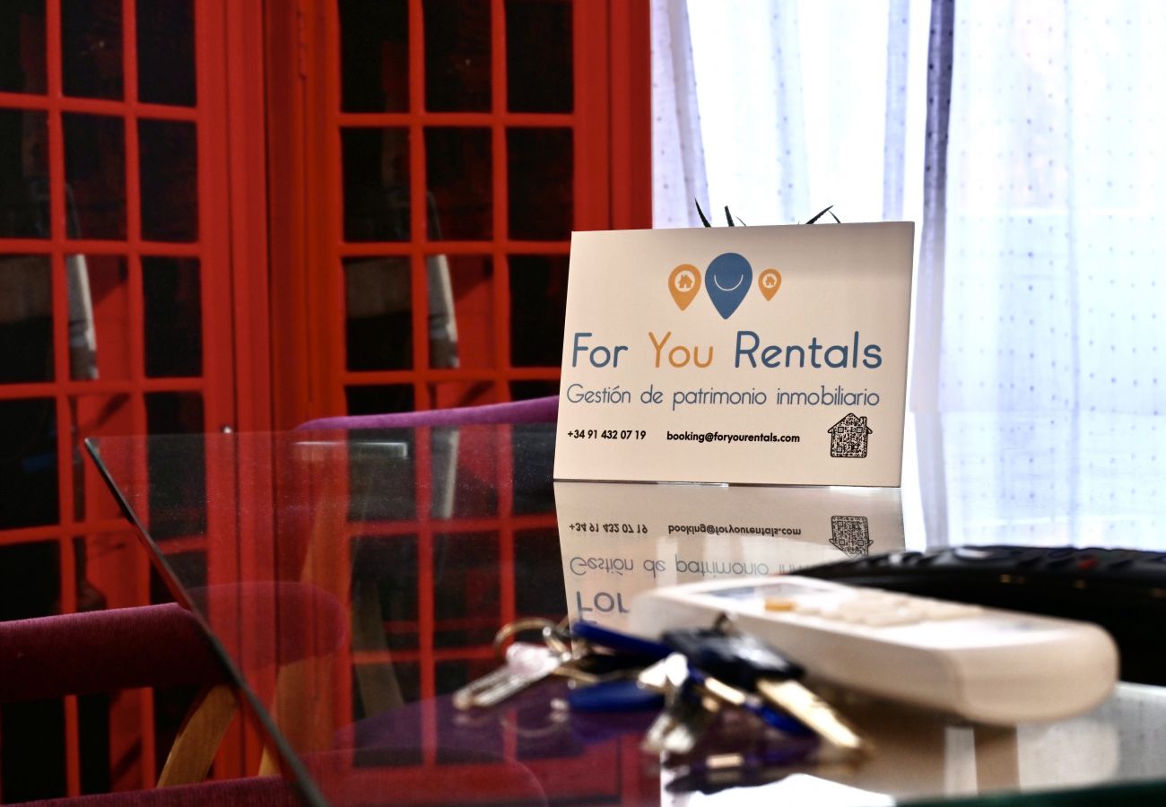 公寓 在 Madrid - MADRID RIO - PALACIO REAL- HOSPITAL 12 OCTUBRE -3 ROOMS - 2 BATHROOMS.Temporal  公寓 在 Madrid - MADRID RIO - PALACIO REAL- HOSPITAL 12 OCTUBRE -3 ROOMS - 2 BATHROOMS.Temporal