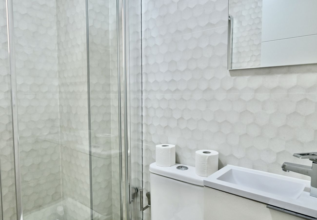 公寓 在 Madrid - MADRID RIO - PALACIO REAL- HOSPITAL 12 OCTUBRE -3 ROOMS - 2 BATHROOMS.Temporal  公寓 在 Madrid - MADRID RIO - PALACIO REAL- HOSPITAL 12 OCTUBRE -3 ROOMS - 2 BATHROOMS.Temporal