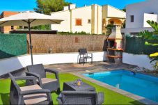 Townhouse 在 Playa de Muro - Siulador 107 fantástica villa con piscina privada, terraza, mesa de billar, ping pong y aire acondicionado