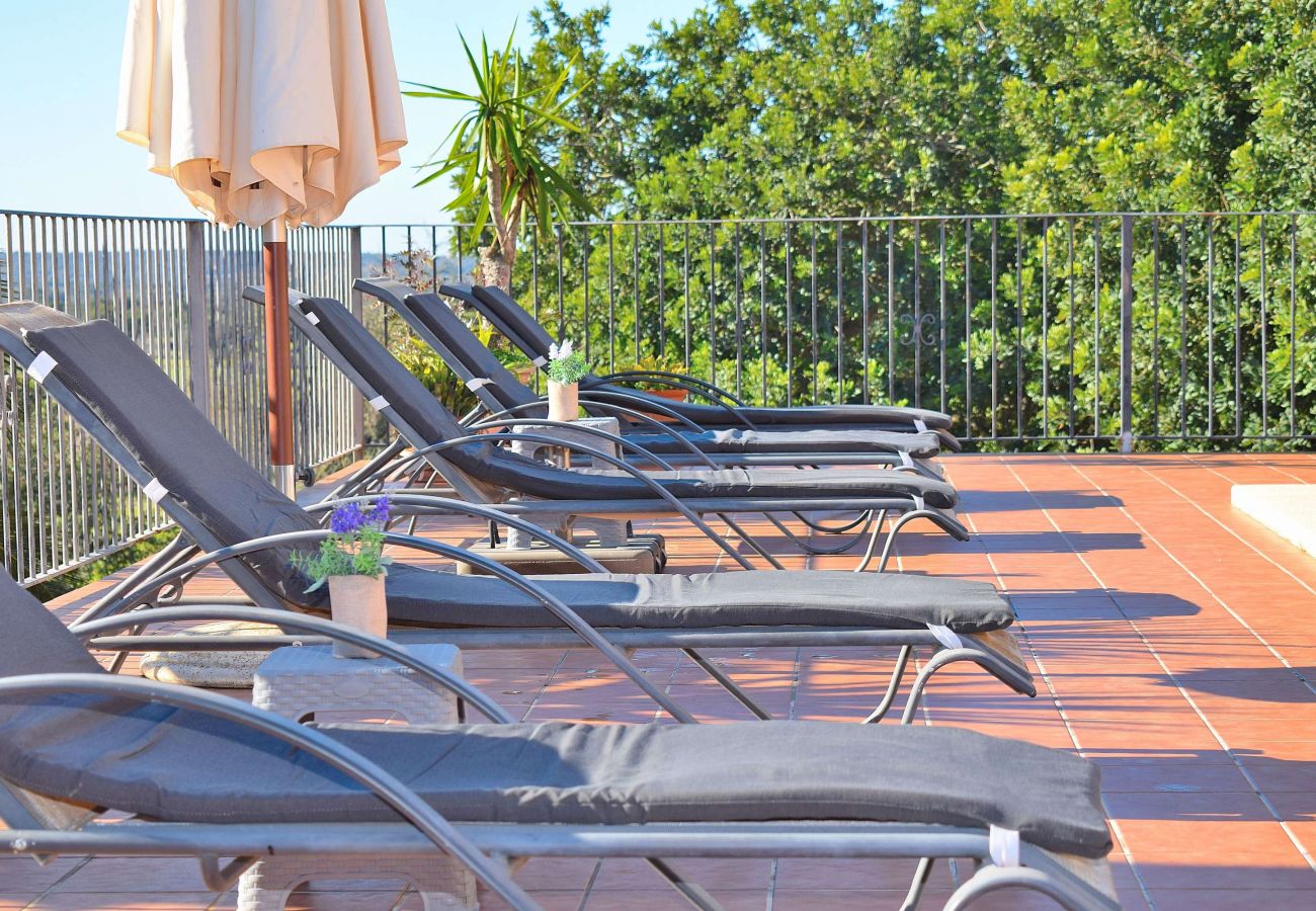 庄园 在 Cas Concos - Can Claret Gran 176 maravillosa villa con piscina privada, gran terraza, aire acondicionado y WiFi 庄园 在 Cas Concos - Can Claret Gran 176 maravillosa villa con piscina privada, gran terraza, aire acondicionado y WiFi