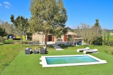 庄园 在 Sineu - Es Camp Pla 087 acogedora finca con piscina privada, terraza, jardín, barbacoa y aire acondicionado