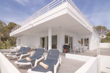 房屋 在 Capdepera - Na Pilena 073 fantástica villa con acceso a la playa, terraza, barbacoa y WiFi