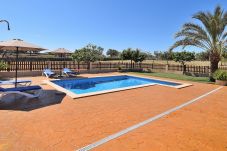 庄园 在 Santa Margalida - Ballester 034 fantástica finca con piscina privada, gran terraza, barbacoa y aire acondicionado