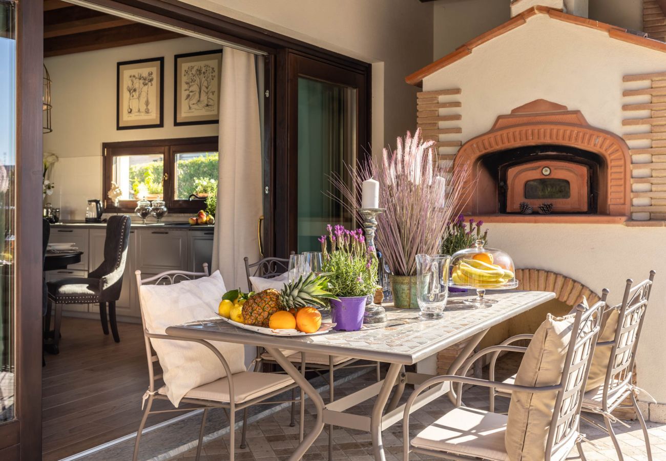 别墅 在 Viareggio - The Luxury Beach Villa with shared Swimming Pool, between Viareggio and Torre del Lago Puccini 别墅 在 Viareggio - The Luxury Beach Villa with shared Swimming Pool, between Viareggio and Torre del Lago Puccini