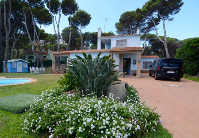  在 Pals - VILLA PEPITA BLUE con piscina