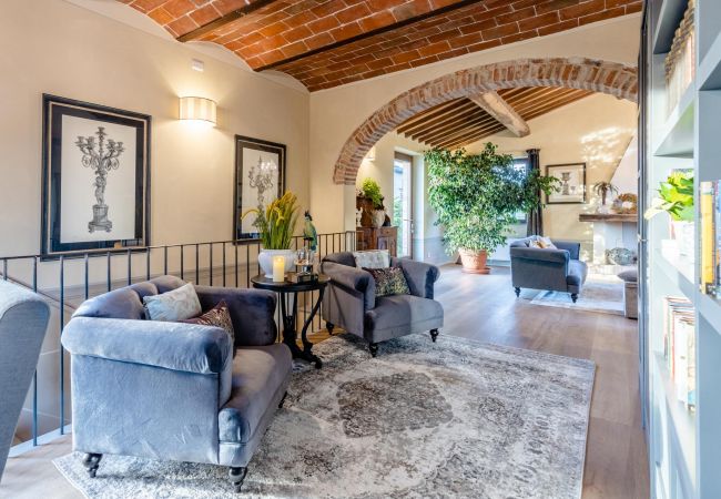 别墅 在 Orentano - IL CONTE Luxury Tuscany 3 bedrooms Farmhouse Villa with Private Pool and SPA in Orentano 别墅 在 Orentano - IL CONTE Luxury Tuscany 3 bedrooms Farmhouse Villa with Private Pool and SPA in Orentano