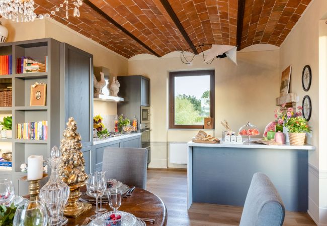 别墅 在 Orentano - IL CONTE Luxury Tuscany 3 bedrooms Farmhouse Villa with Private Pool and SPA in Orentano 别墅 在 Orentano - IL CONTE Luxury Tuscany 3 bedrooms Farmhouse Villa with Private Pool and SPA in Orentano