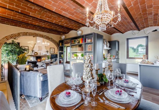 别墅 在 Orentano - IL CONTE Luxury Tuscany 3 bedrooms Farmhouse Villa with Private Pool and SPA in Orentano 别墅 在 Orentano - IL CONTE Luxury Tuscany 3 bedrooms Farmhouse Villa with Private Pool and SPA in Orentano