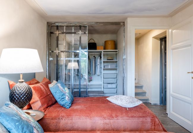 别墅 在 Orentano - IL CONTE Luxury Tuscany 3 bedrooms Farmhouse Villa with Private Pool and SPA in Orentano 别墅 在 Orentano - IL CONTE Luxury Tuscany 3 bedrooms Farmhouse Villa with Private Pool and SPA in Orentano