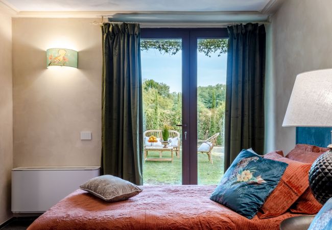 别墅 在 Orentano - IL CONTE Luxury Tuscany 3 bedrooms Farmhouse Villa with Private Pool and SPA in Orentano 别墅 在 Orentano - IL CONTE Luxury Tuscany 3 bedrooms Farmhouse Villa with Private Pool and SPA in Orentano