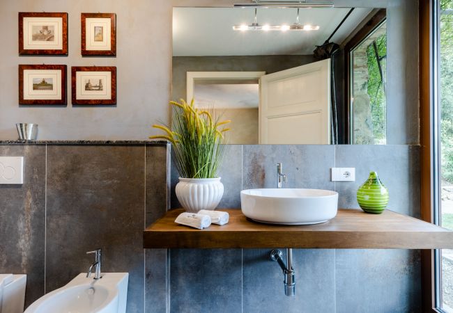 别墅 在 Orentano - IL CONTE Luxury Tuscany 3 bedrooms Farmhouse Villa with Private Pool and SPA in Orentano 别墅 在 Orentano - IL CONTE Luxury Tuscany 3 bedrooms Farmhouse Villa with Private Pool and SPA in Orentano