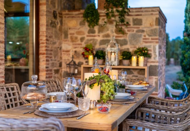 别墅 在 Orentano - IL CONTE Luxury Tuscany 3 bedrooms Farmhouse Villa with Private Pool and SPA in Orentano 别墅 在 Orentano - IL CONTE Luxury Tuscany 3 bedrooms Farmhouse Villa with Private Pool and SPA in Orentano