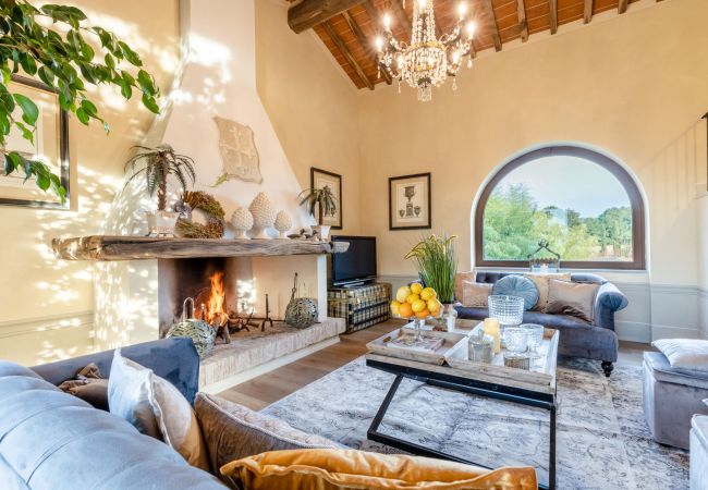 别墅 在 Orentano - IL CONTE Luxury Tuscany 3 bedrooms Farmhouse Villa with Private Pool and SPA in Orentano 别墅 在 Orentano - IL CONTE Luxury Tuscany 3 bedrooms Farmhouse Villa with Private Pool and SPA in Orentano