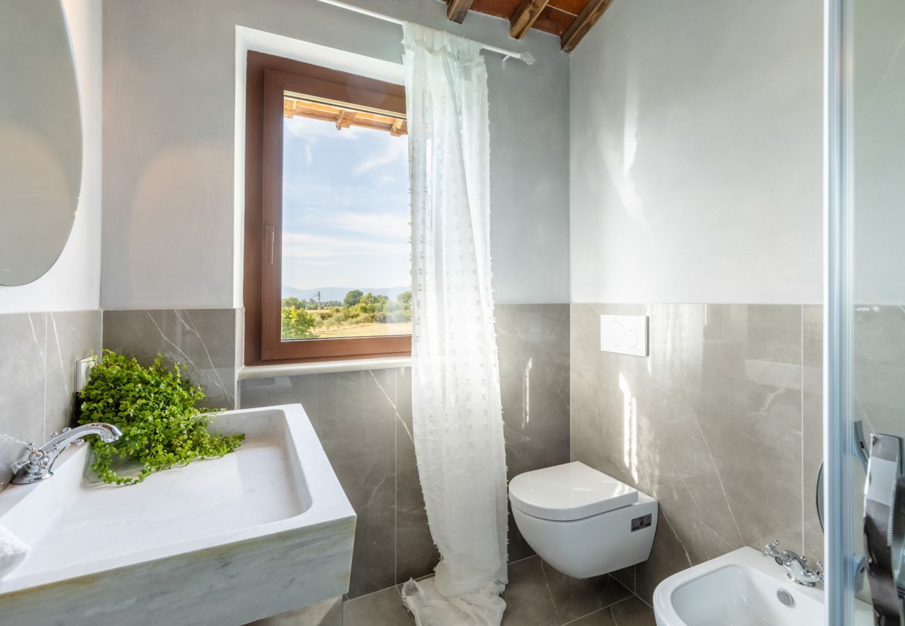 别墅 在 Orentano - IL CONTE Luxury Tuscany 3 bedrooms Farmhouse Villa with Private Pool and SPA in Orentano 别墅 在 Orentano - IL CONTE Luxury Tuscany 3 bedrooms Farmhouse Villa with Private Pool and SPA in Orentano