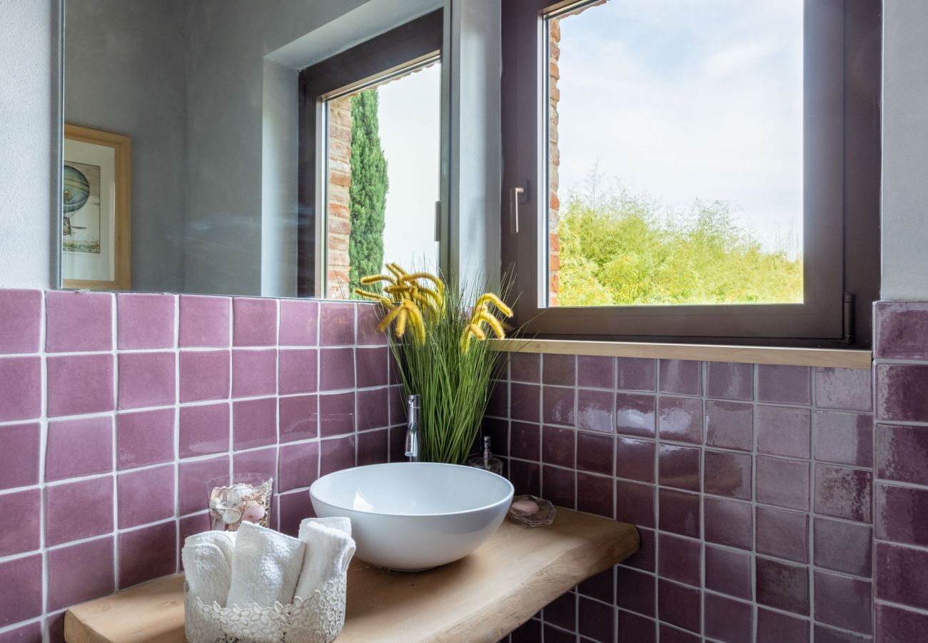 别墅 在 Orentano - IL CONTE Luxury Tuscany 3 bedrooms Farmhouse Villa with Private Pool and SPA in Orentano 别墅 在 Orentano - IL CONTE Luxury Tuscany 3 bedrooms Farmhouse Villa with Private Pool and SPA in Orentano