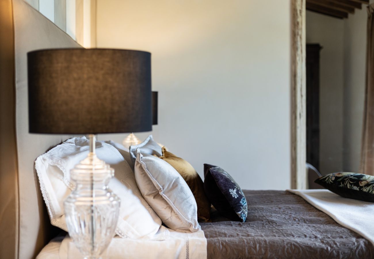 别墅 在 Orentano - IL CONTE Luxury Tuscany 3 bedrooms Farmhouse Villa with Private Pool and SPA in Orentano 别墅 在 Orentano - IL CONTE Luxury Tuscany 3 bedrooms Farmhouse Villa with Private Pool and SPA in Orentano