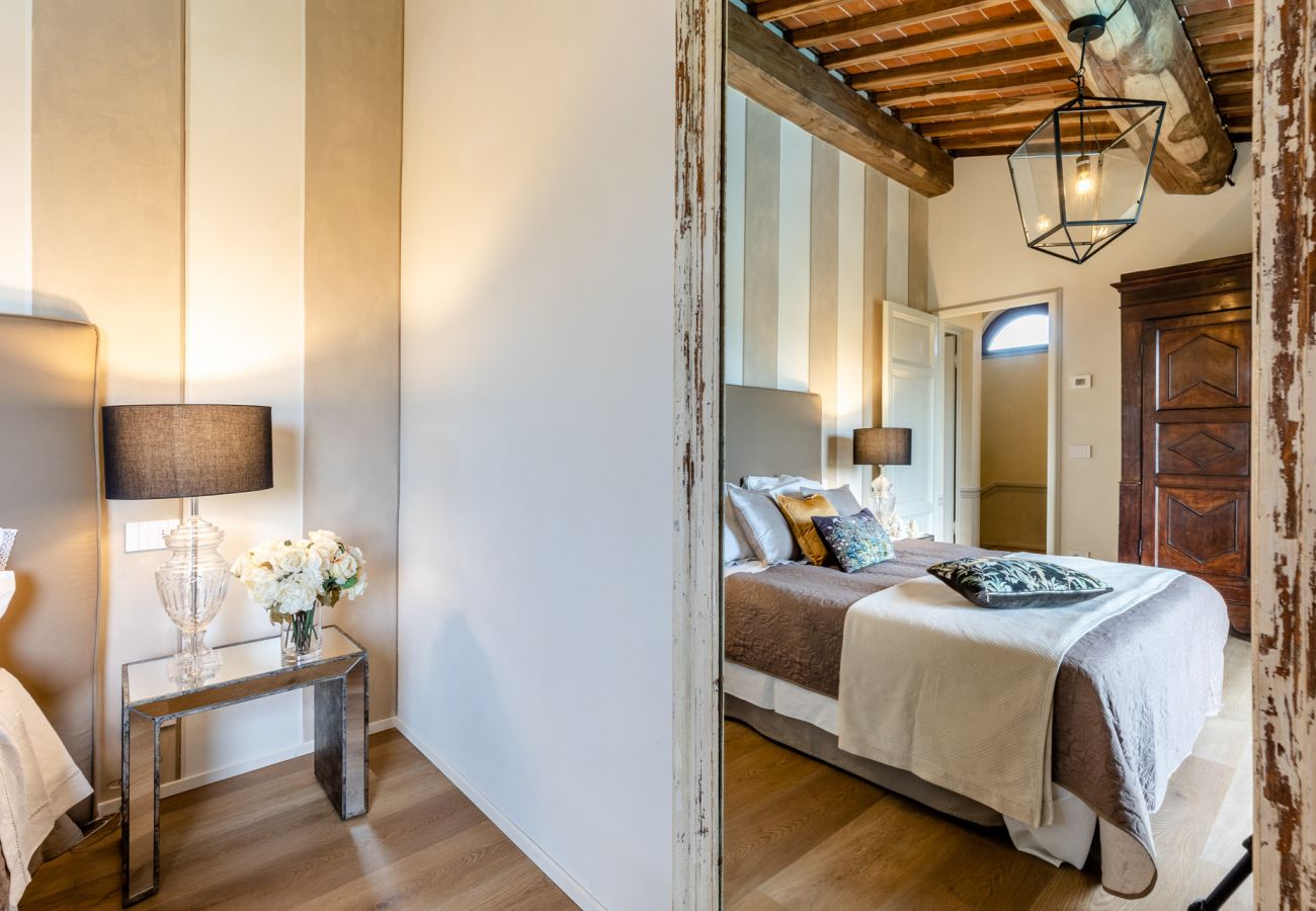 别墅 在 Orentano - IL CONTE Luxury Tuscany 3 bedrooms Farmhouse Villa with Private Pool and SPA in Orentano 别墅 在 Orentano - IL CONTE Luxury Tuscany 3 bedrooms Farmhouse Villa with Private Pool and SPA in Orentano