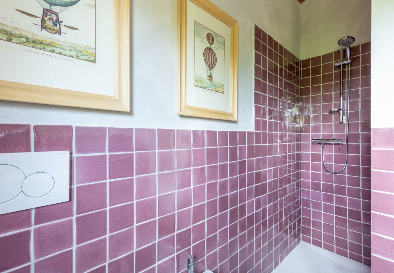 别墅 在 Orentano - IL CONTE Luxury Tuscany 3 bedrooms Farmhouse Villa with Private Pool and SPA in Orentano 别墅 在 Orentano - IL CONTE Luxury Tuscany 3 bedrooms Farmhouse Villa with Private Pool and SPA in Orentano