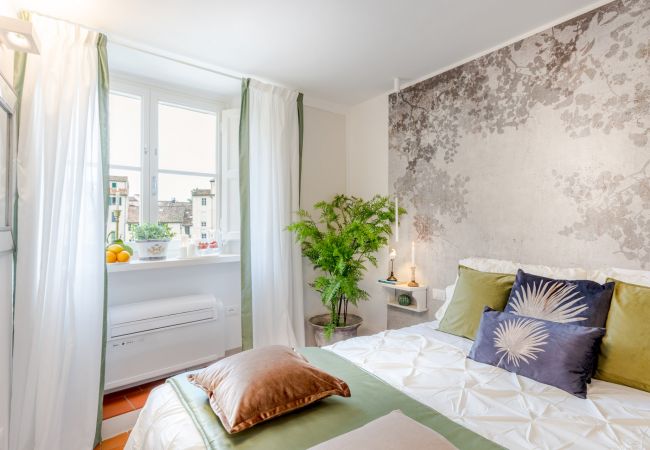 公寓 在 Lucca - A Million Dollar's View: the Lucca Colosseum. Luxury 1 bedroom 1 Bathroom Apartment 公寓 在 Lucca - A Million Dollar's View: the Lucca Colosseum. Luxury 1 bedroom 1 Bathroom Apartment