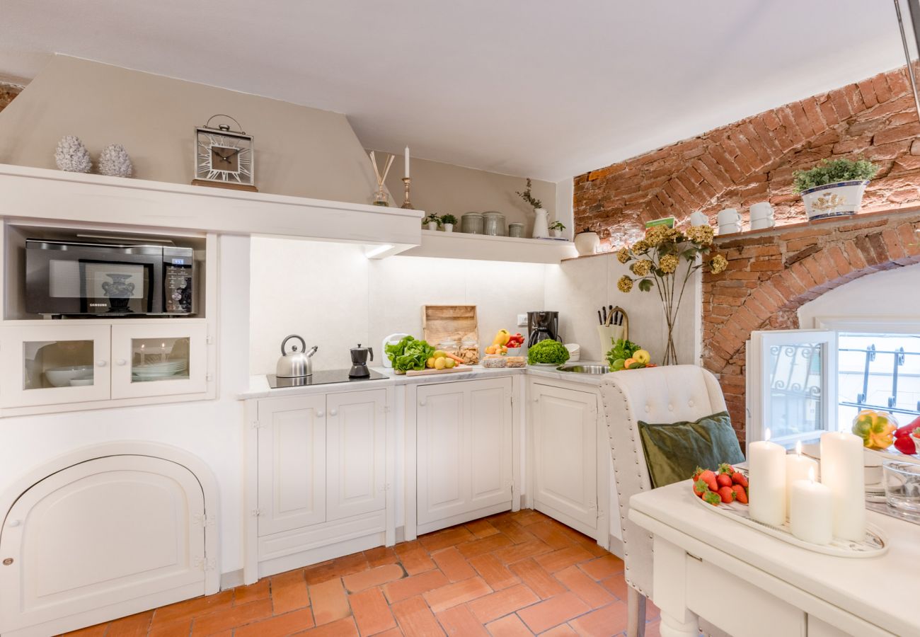 公寓 在 Lucca - A Million Dollar's View: the Lucca Colosseum. Luxury 1 bedroom 1 Bathroom Apartment 公寓 在 Lucca - A Million Dollar's View: the Lucca Colosseum. Luxury 1 bedroom 1 Bathroom Apartment