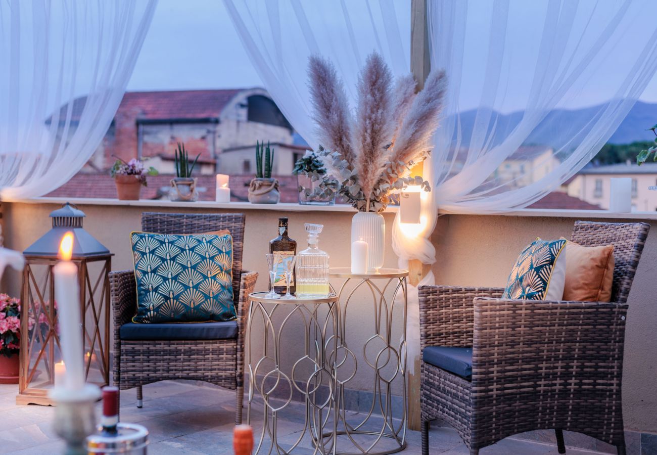 公寓 在 Lucca - Casa Gina, a modern charming urban retreat with free parking by the train station and the Walls of Lucca 公寓 在 Lucca - Casa Gina, a modern charming urban retreat with free parking by the train station and the Walls of Lucca