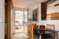 公寓 在 Barcelona - 私人露台，4间卧室，2间浴室