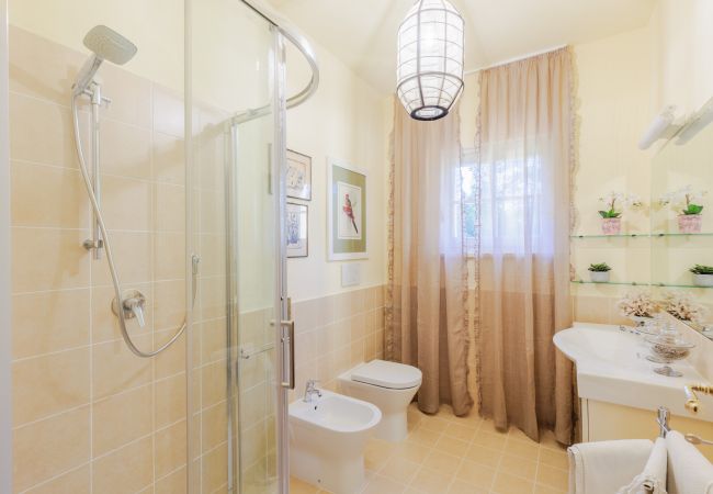 别墅 在 Lucca - Charming Cottage with Private Pool in Lucca 别墅 在 Lucca - Charming Cottage with Private Pool in Lucca