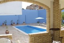 Townhouse 在 Godelleta - The Godelleta House with Pool by Florit Flats