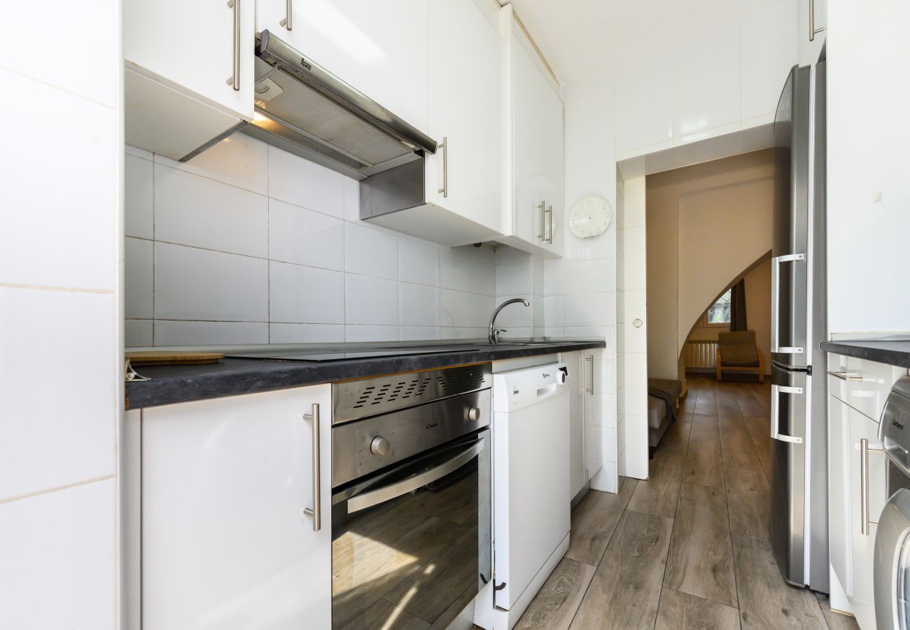 小屋 在 Madrid - Chalet Ciudad Lineal 3HH M (MIS57) 小屋 在 Madrid - Chalet Ciudad Lineal 3HH M (MIS57)