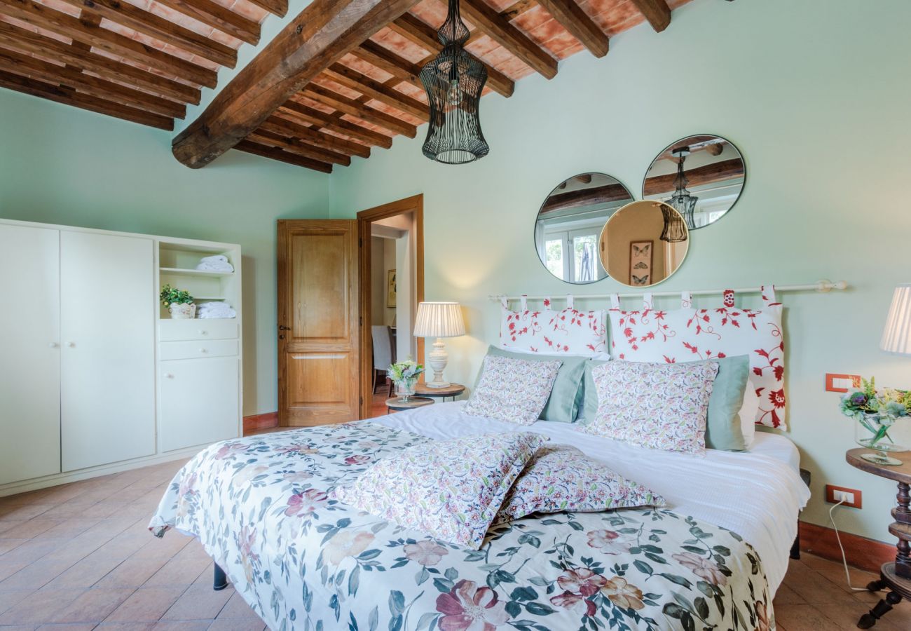 公寓 在 Monte San quirico - One Bedroom Farmhouse Apartment with shared Pool in Fattoria Sardi Wine Resort in Lucca 公寓 在 Monte San quirico - One Bedroom Farmhouse Apartment with shared Pool in Fattoria Sardi Wine Resort in Lucca