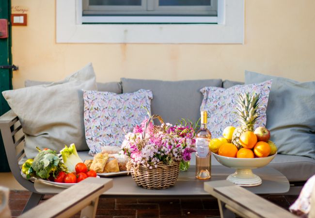 公寓 在 Monte San quirico - Jacopo Farmhouse Apartment in Wine Resort in Lucca 公寓 在 Monte San quirico - Jacopo Farmhouse Apartment in Wine Resort in Lucca