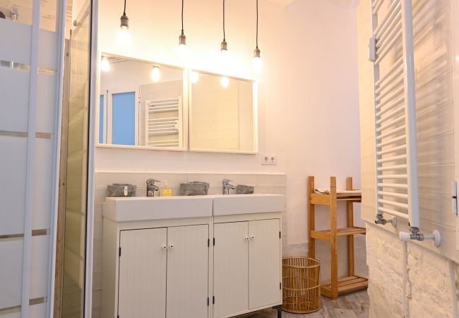 公寓 在 Madrid - Moderno y elegante ap. Barrio Ibiza Temporal 公寓 在 Madrid - Moderno y elegante ap. Barrio Ibiza Temporal