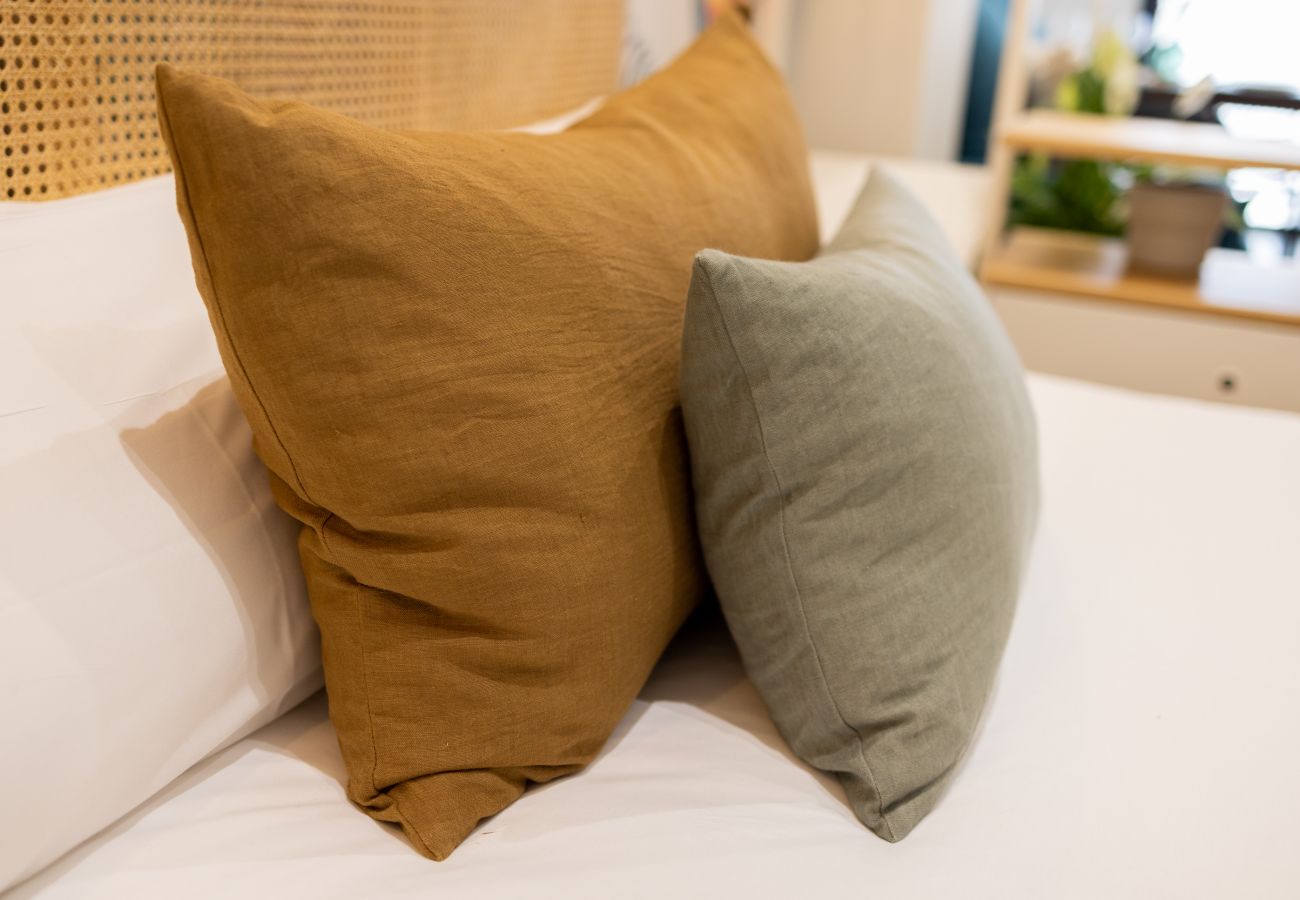 工作室 在 Valencia / València - The Green Apartment I by Florit Flats 工作室 在 Valencia / València - The Green Apartment I by Florit Flats