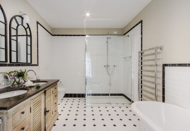 公寓 在 Lucca - The Healing Garden, 4 bedrooms Villa inside the Walls 公寓 在 Lucca - The Healing Garden, 4 bedrooms Villa inside the Walls