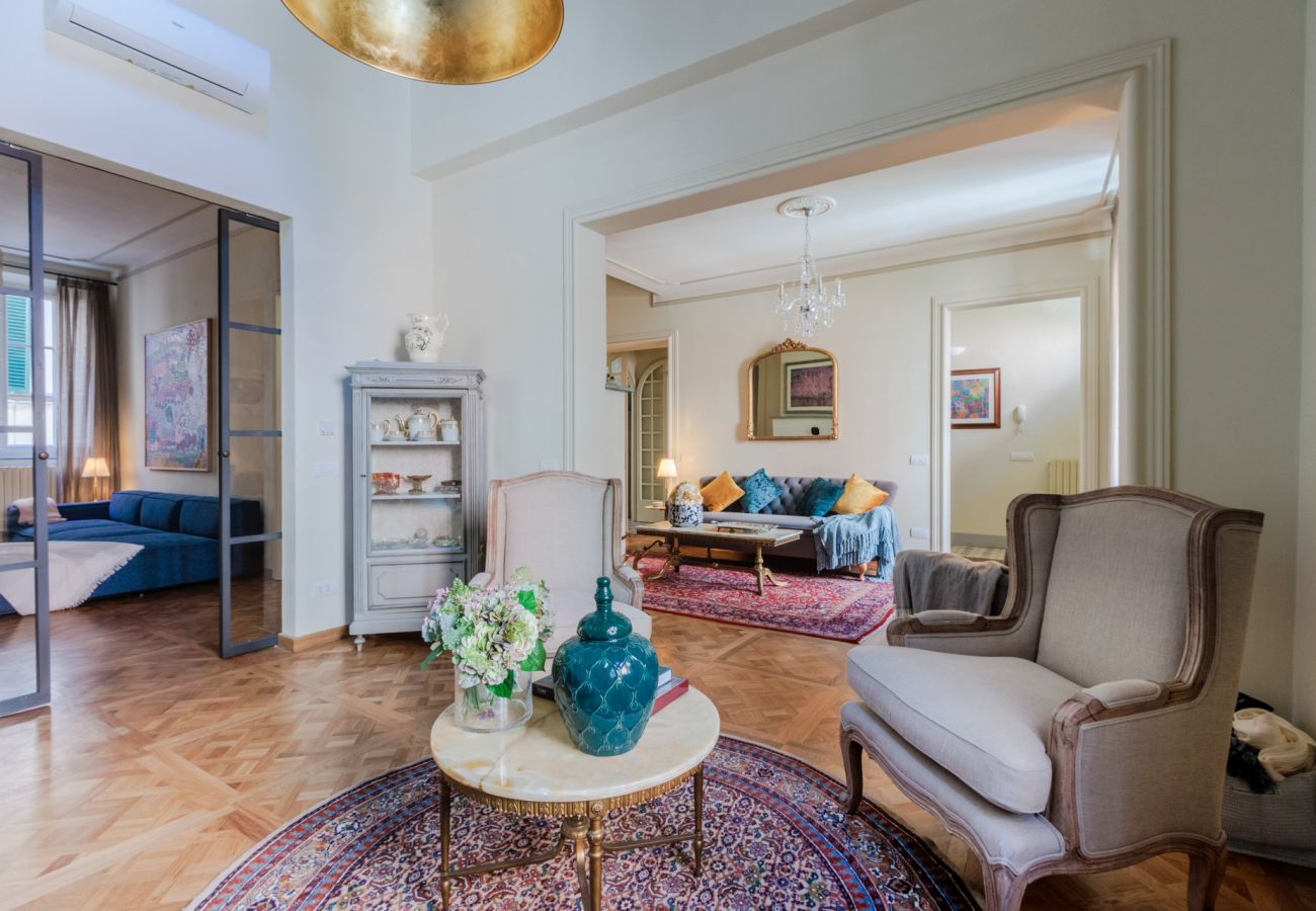 公寓 在 Lucca - The Healing Garden, 4 bedrooms Villa inside the Walls 公寓 在 Lucca - The Healing Garden, 4 bedrooms Villa inside the Walls