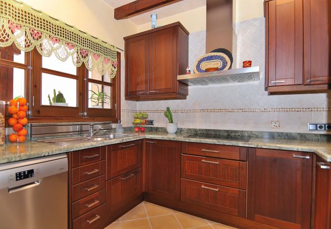 房屋 在 Santa Margalida - Can Peredjal 263 acogedora casa con jacuzzi, ping pong y aire acondicionado 房屋 在 Santa Margalida - Can Peredjal 263 acogedora casa con jacuzzi, ping pong y aire acondicionado