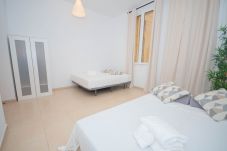 公寓 在 Madrid - Habitaciones en alquiler en Barrio Chueca - Madrid INF1F