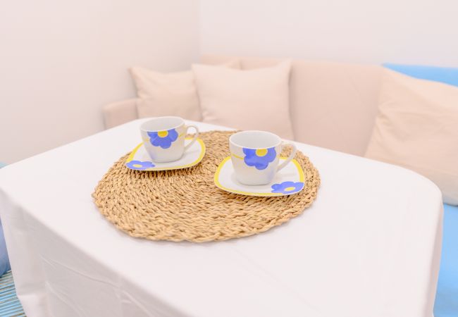 公寓 在 Madrid - Atractivo apartamento de un dormitorio con patio interior junto al Intercambiador de Avenida América Temporal 公寓 在 Madrid - Atractivo apartamento de un dormitorio con patio interior junto al Intercambiador de Avenida América Temporal