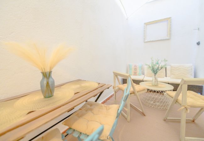 公寓 在 Madrid - Atractivo apartamento de un dormitorio con patio interior junto al Intercambiador de Avenida América Temporal 公寓 在 Madrid - Atractivo apartamento de un dormitorio con patio interior junto al Intercambiador de Avenida América Temporal