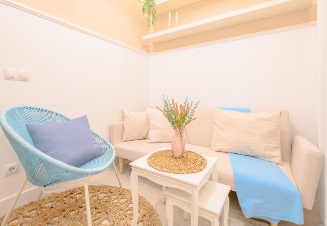 公寓 在 Madrid - Atractivo apartamento de un dormitorio con patio interior junto al Intercambiador de Avenida América Temporal 公寓 在 Madrid - Atractivo apartamento de un dormitorio con patio interior junto al Intercambiador de Avenida América Temporal