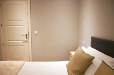 公寓 在 Madrid - Céntrica y amplia vivienda de 4 dormitorios en La Latina