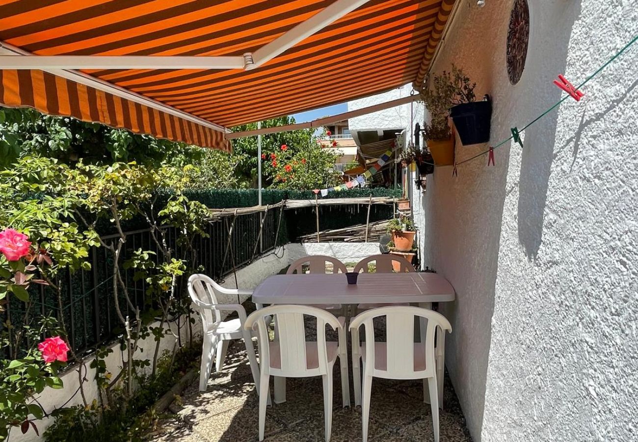 公寓 在 Estartit - EL CORTIJO 7 - Apartamento en planta baja 公寓 在 Estartit - EL CORTIJO 7 - Apartamento en planta baja