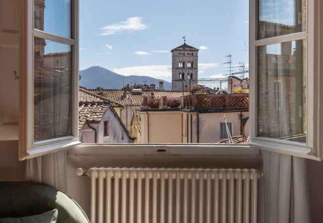 公寓 在 Lucca - Modern Panoramic Penthouse with Elevator inside the Walls of Lucca 公寓 在 Lucca - Modern Panoramic Penthouse with Elevator inside the Walls of Lucca