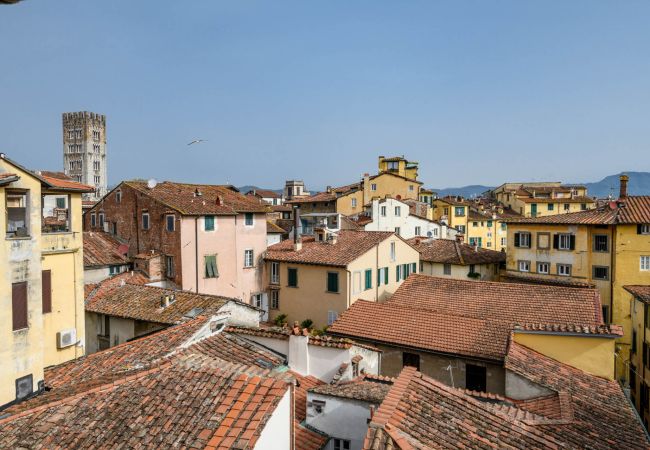 公寓 在 Lucca - De Nobili Penthouse, Luxury Apartment with Elevator inside the Walls of Lucca 公寓 在 Lucca - De Nobili Penthouse, Luxury Apartment with Elevator inside the Walls of Lucca